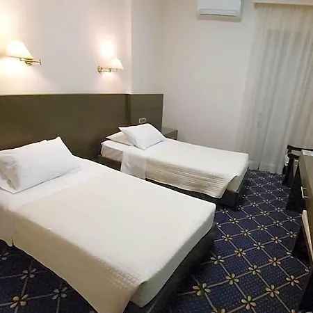 Monte Vardia Готель 3*