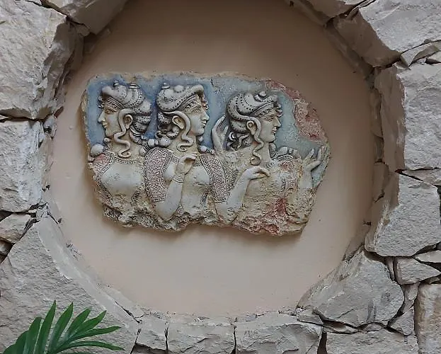 Hotel Monte Vardia 3*