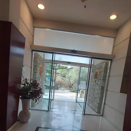 Monte Vardia Otel