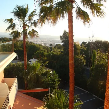 Monte Vardia Otel 3*
