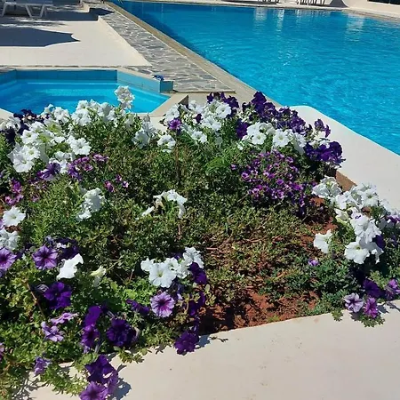 Monte Vardia Otel